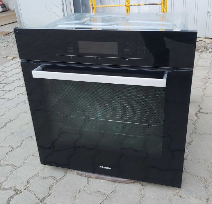 Духовой шкаф Миле Miele H 5681 BP пиролиз пар черная б/у духовка