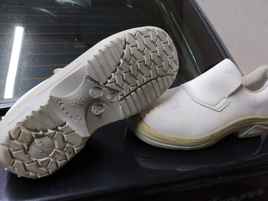 sapatos hospital/segurança 36