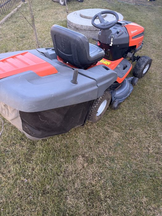 Traktorek kosiarka husgvarna cth194