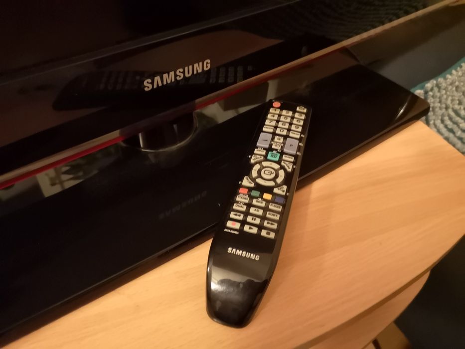 Telewizor LCD SAMSUNG 46''