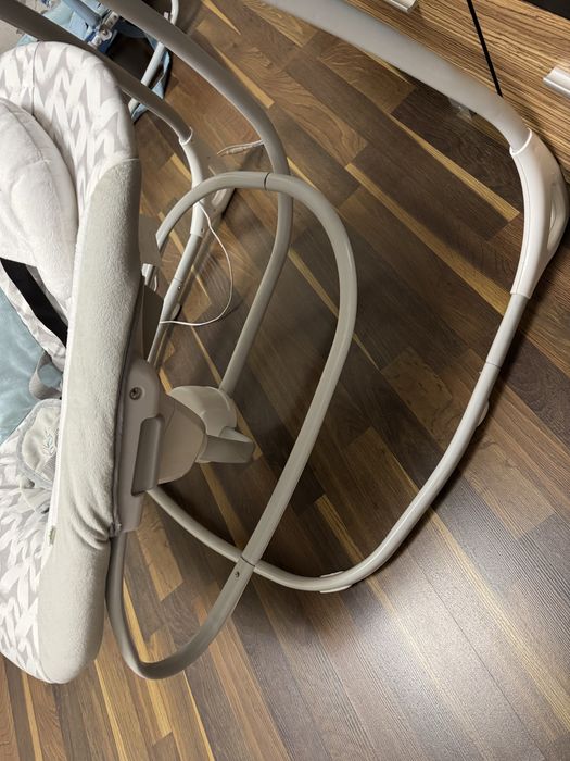 Крісло-гойдалка Ingenuity SimpleComfort