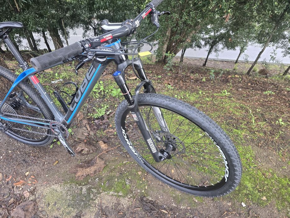 Btt carbono 27.5 11x1v com rock shox