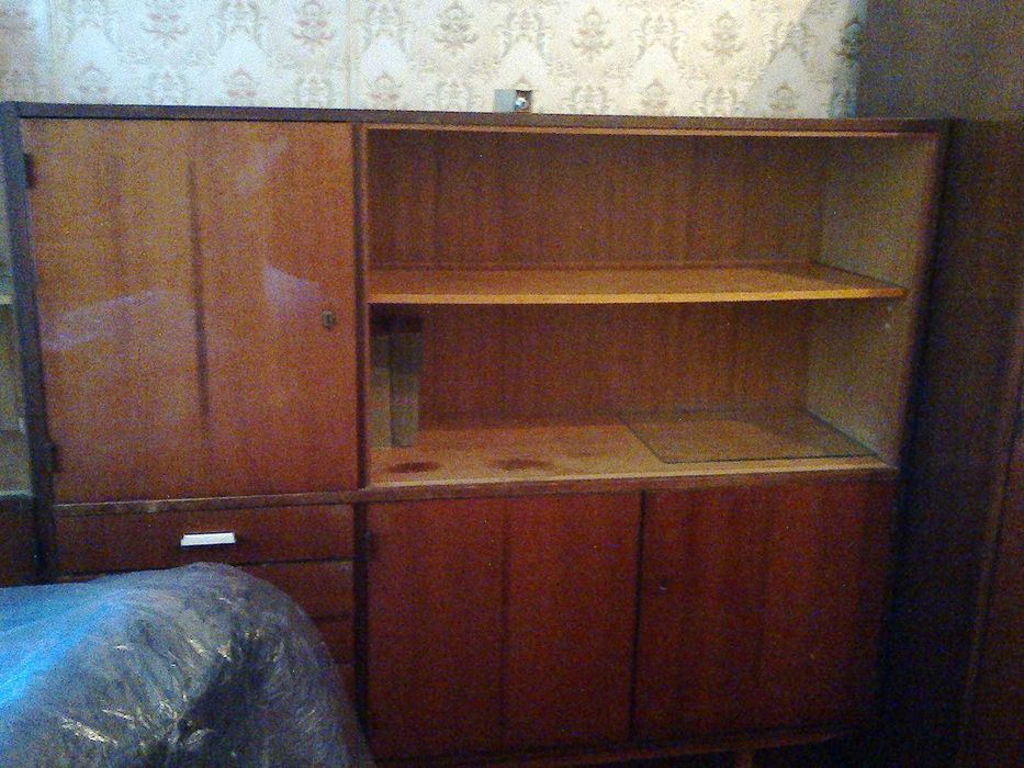 Мебельный гарнитур+тумба.