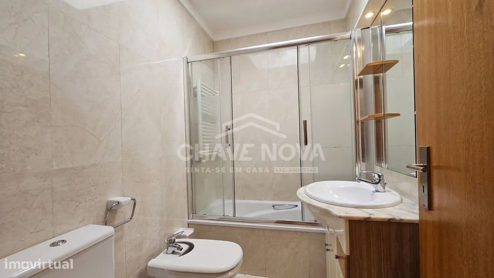 Apartamento T2 c/ Garagem Box em Ermesinde