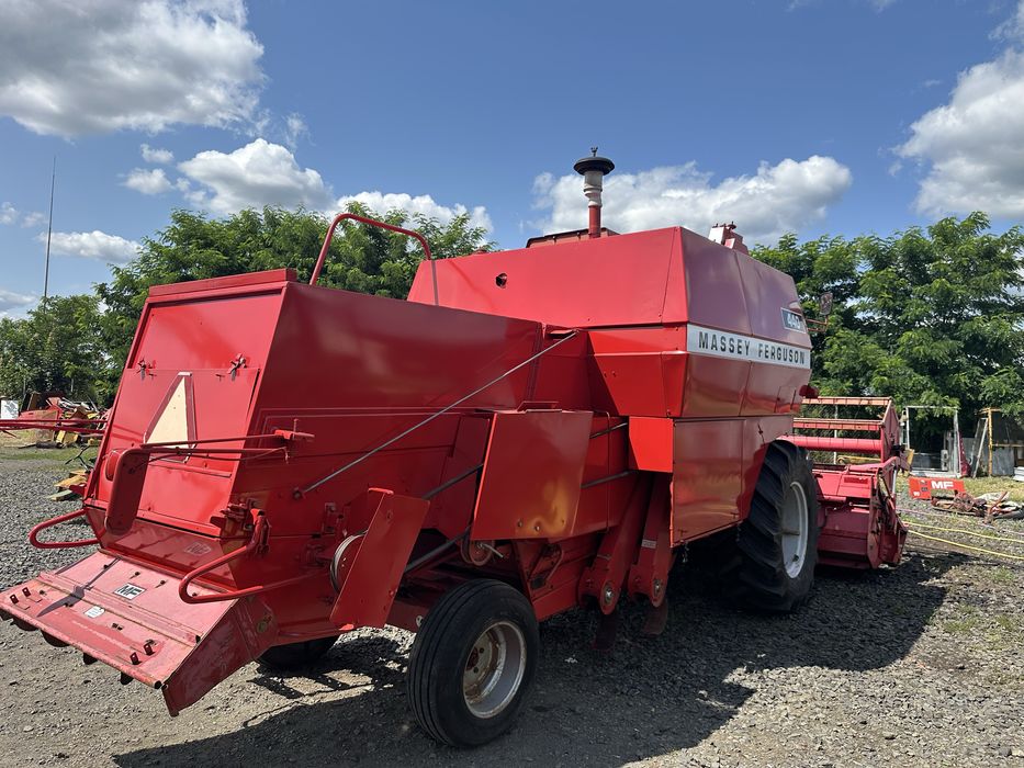 Зернозбиральний комбайн Massey Ferguson 440. 2 шт.