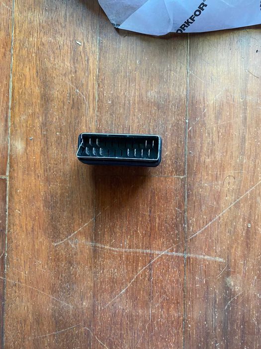 peca para televisao com 3 entradas