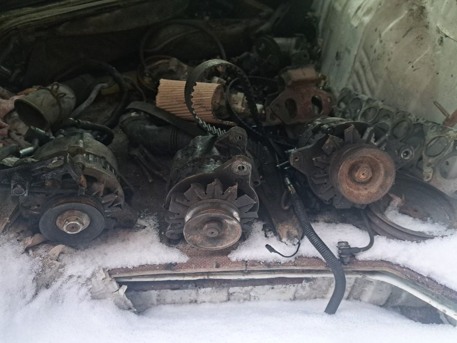 Генератор Kia Hyundai 2.5 tdi  4d56 d4bh d4ba d4bf