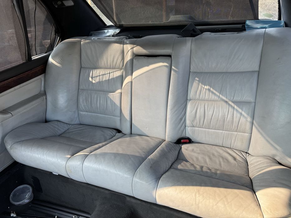 Kanapa tylna BMW E32 pergament rarytas