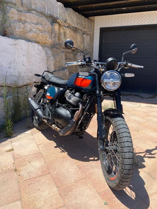Royal Enfield Bear 650 Petrol Green