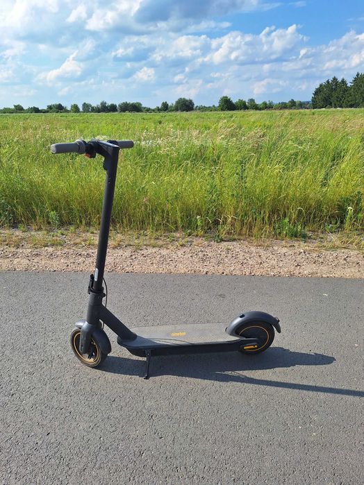Hulajnoga elektryczna Ninebot G30