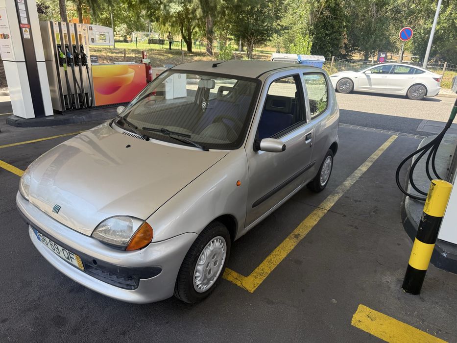 Fiat seisento 2000504277414981160960