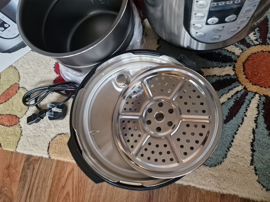 NOWY Szybkowar elektryczny Multicooker Wilko 6L 1000-1200W