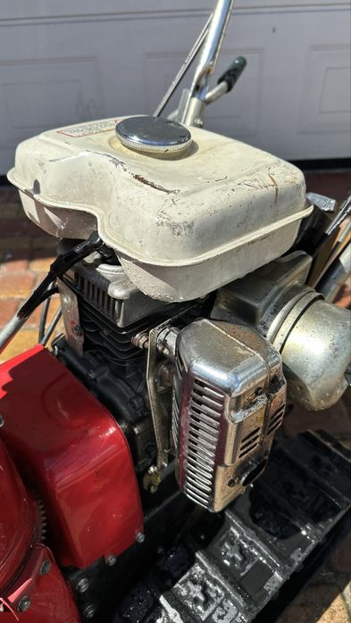 Odśnieżarka HONDA HS50 na gąsienicach