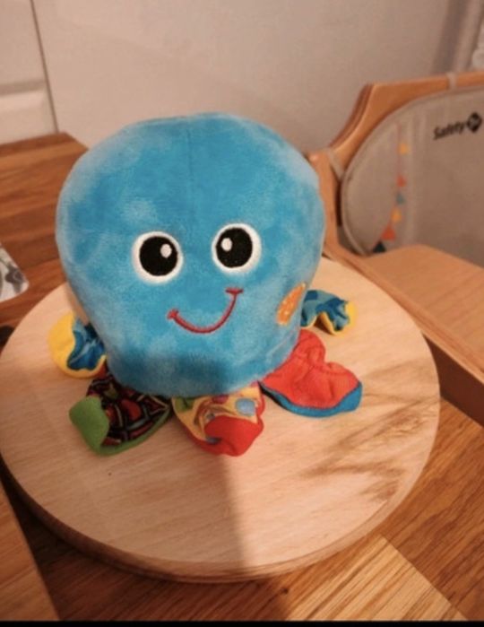 Grająca i chodząca Ośmiornica Smily Play, nauka raczkowania i chodzenia