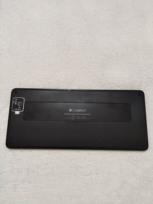 Logitech Bluetooth® Illuminated Keyboard K81064286243434370121