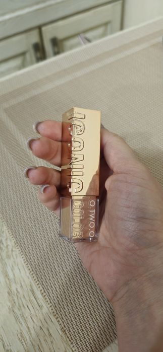 Помада для губ o.two.o