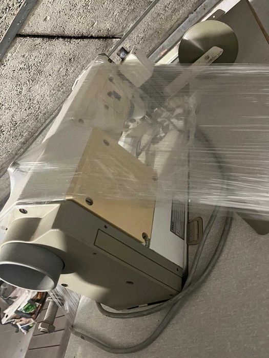 Máquina de costura ponto a direito