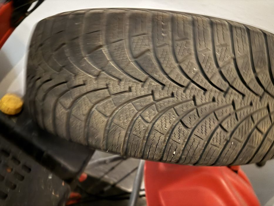 Opony zimowe good year ultra grip 205-55-r16