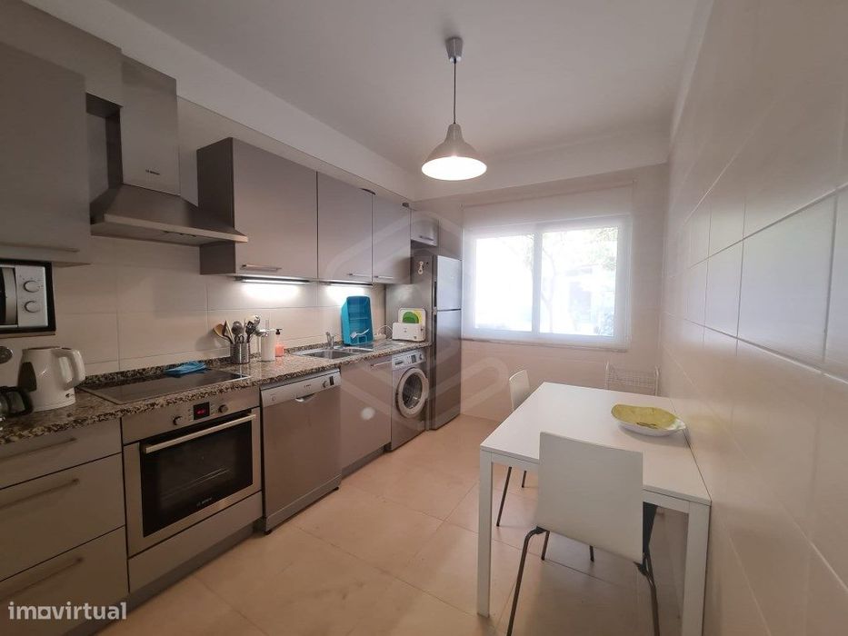Apartamento T2 a 500 metros da praia do Forte Novo, Algarve — Quarteira, Faro