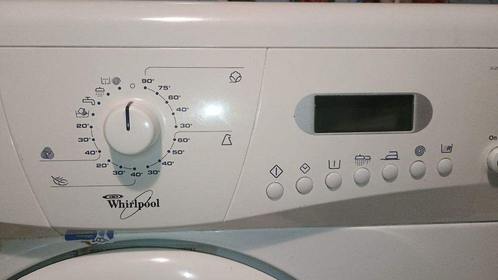 Пральна машина whirlpool AWG 874/D не працює злив води.