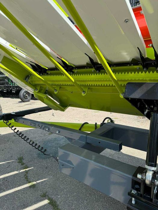 Жниварка соняшникова claas sunspeed  New Holland John Deere Claas CASE