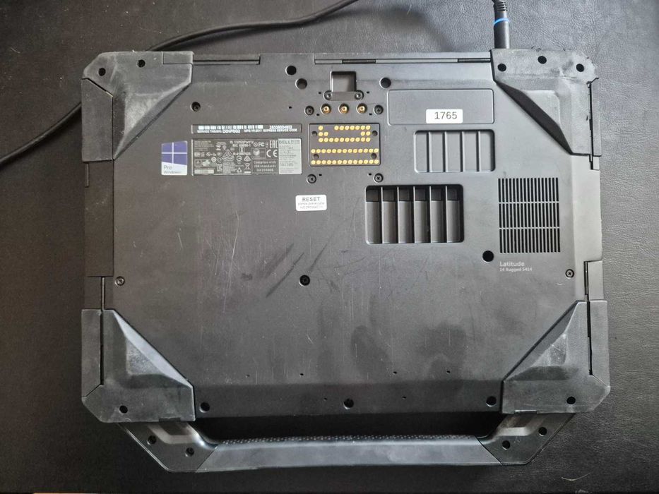 Pancerny Dell Latitude 14 Rugged 5414 i5 / 8GB RAM / 128 GB SSD / Windows 10 Pro / HD / RS‑232, VGA, CD/DVD