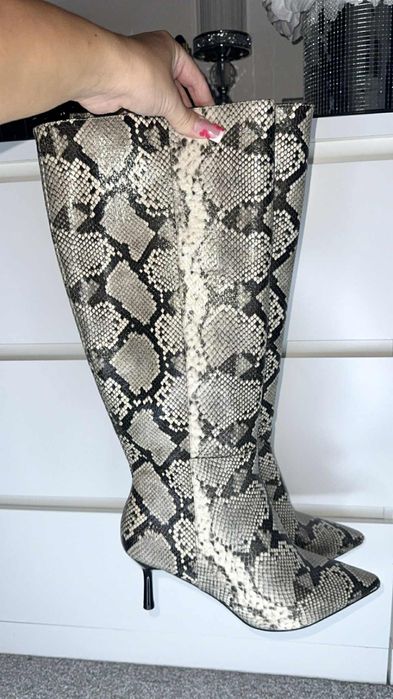 Długie damskie kozaki nowe marki New Look