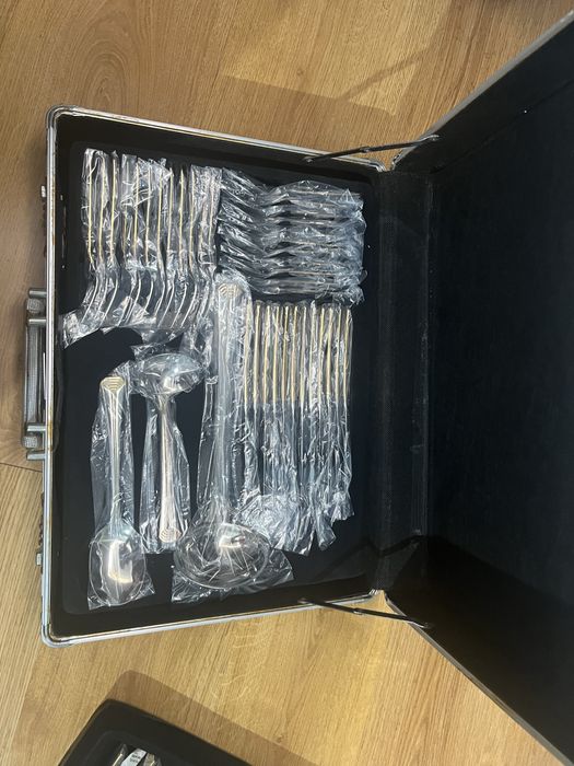 Faqueiro Luxo Aristokratisch Solingen Art (Banhado a Prata e Ouro / Novo)