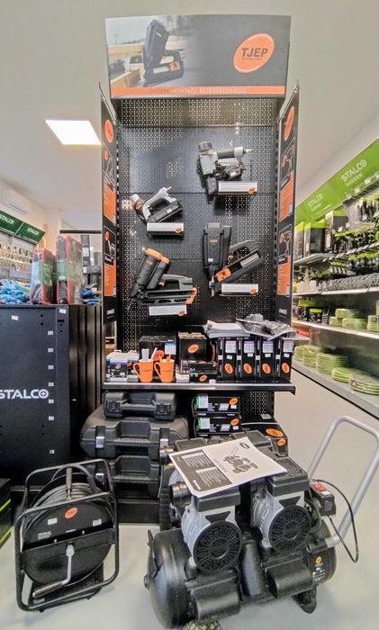 Gwoździe, zszywki, naboje TJEP