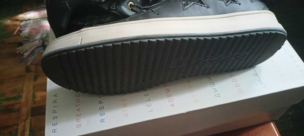 Кроссовки женские GEOX  оригинал