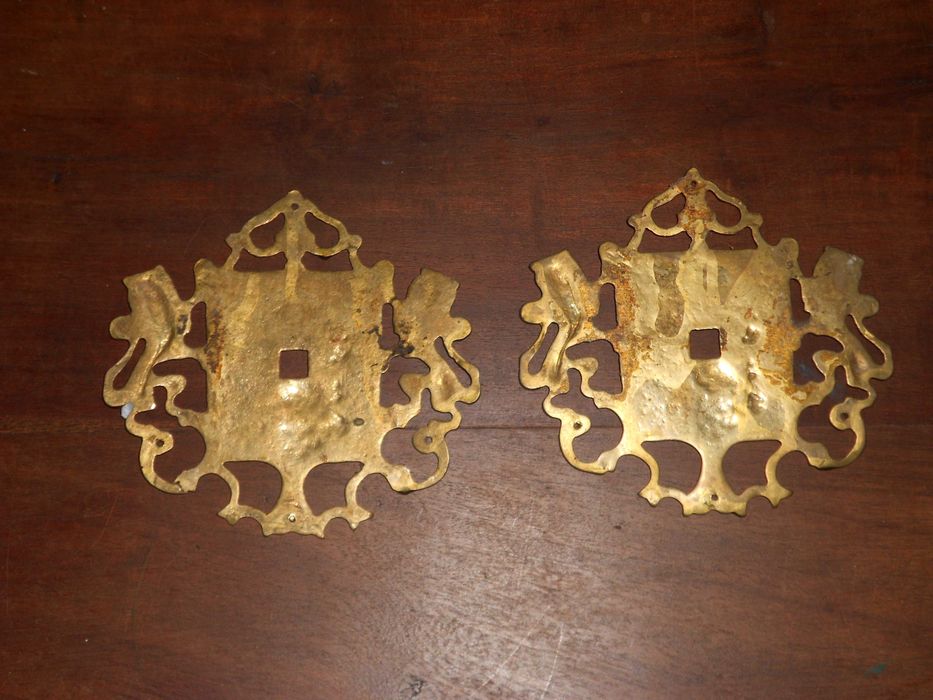 Apliques acessorios espelhos antigos decoracao latão leões