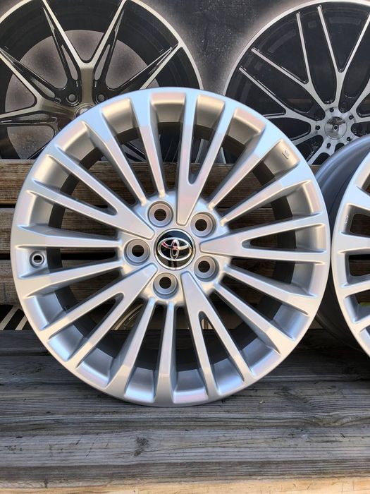 777 Новые оригинальные диски R18 5/114.3 Toyota Camry Lexus