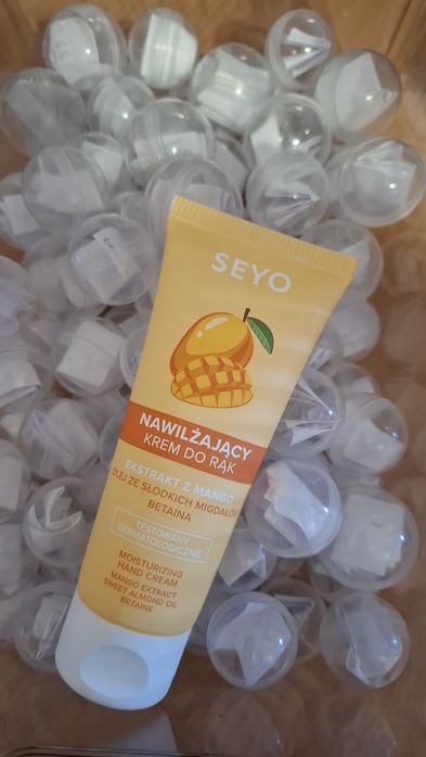 Kremy akcesoria dodatki