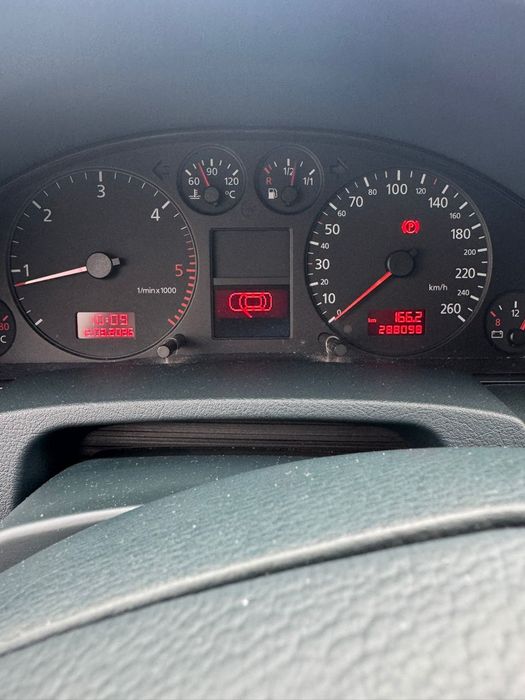 Audi A6 2.5 TDI 150cv – 2001 – 288.000 km