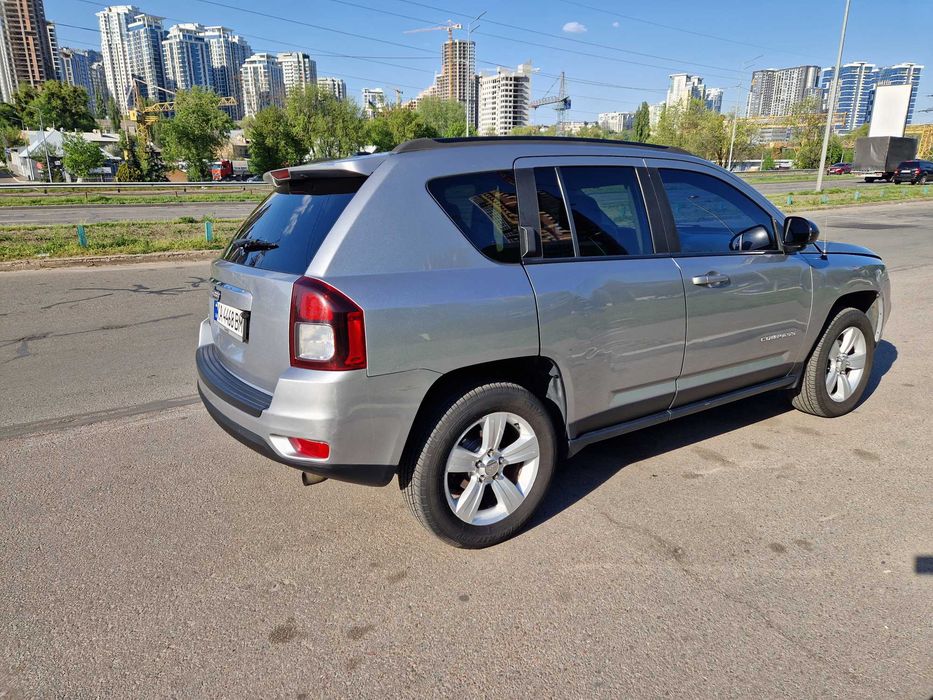 Jeep Compass 2016 VIN 1C4NJDBB3GD714037 фото оголошення 4 з 11