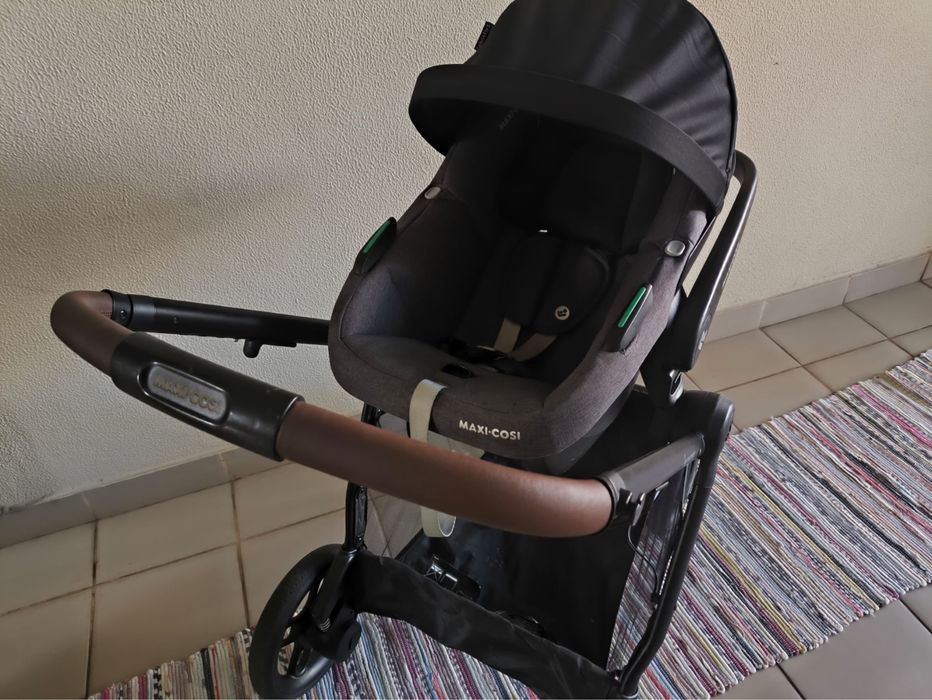 Conjunto Maxi Coxi Bebé (Carrinho + Babycoque + Isofix + Cadeira Auto)