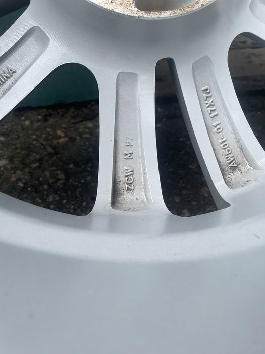 Продам  легкосплавные диски 5-114.3 R-17 Nissan, Toyota