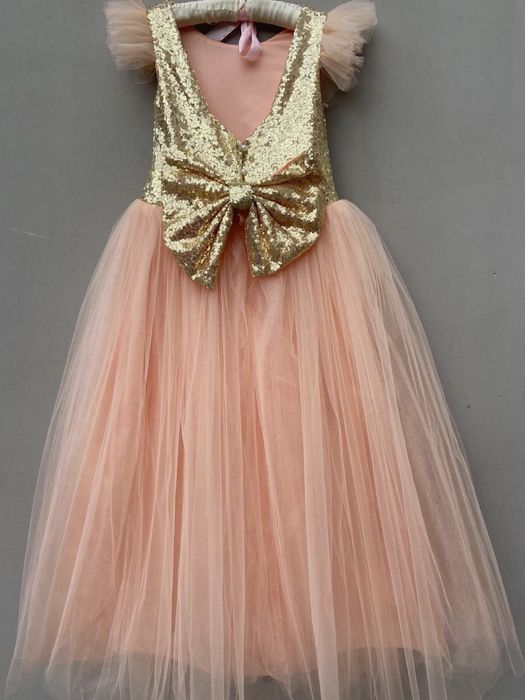 Сукня для дівчинки 8-10 років