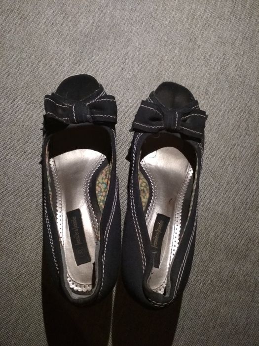 Sandałki na koturnie rozm. 39 Jennifer