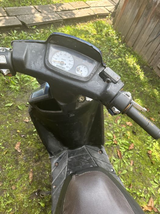 ТЕРМІНОВО Продам скутер ямаха бвс 100