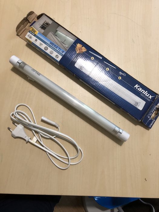 Lampka do szafy, sprawna, nieużywana