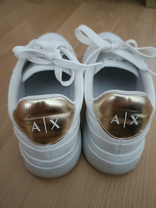 Buty Armani Exchange r.39
