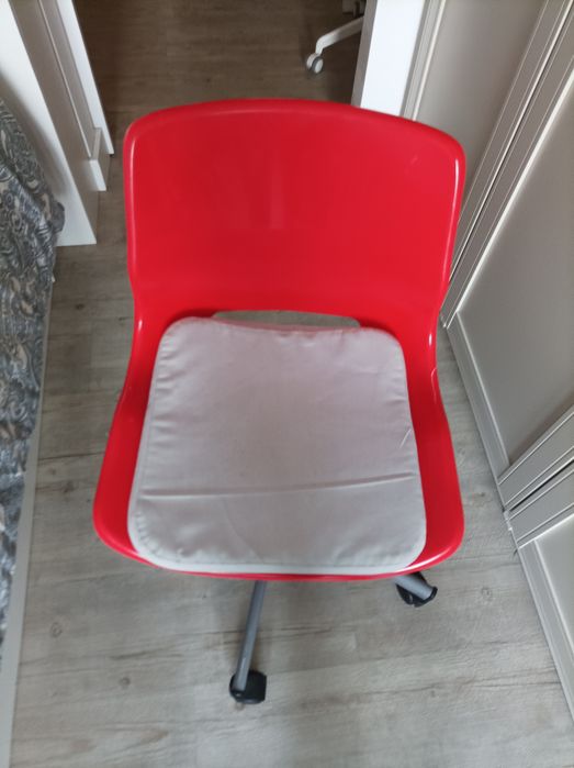 Cadeira p/secretária