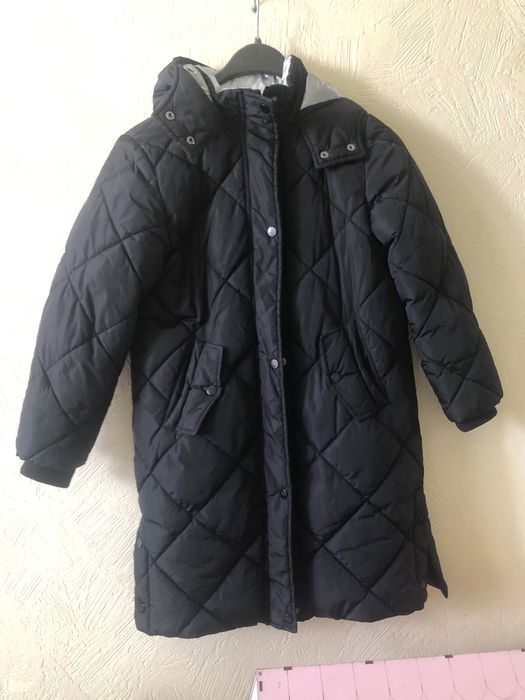 Продам пальто Next 134 см