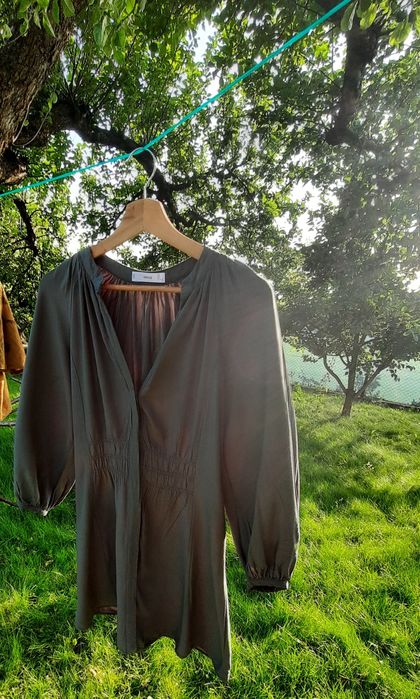 Sukienka elegancka Mango