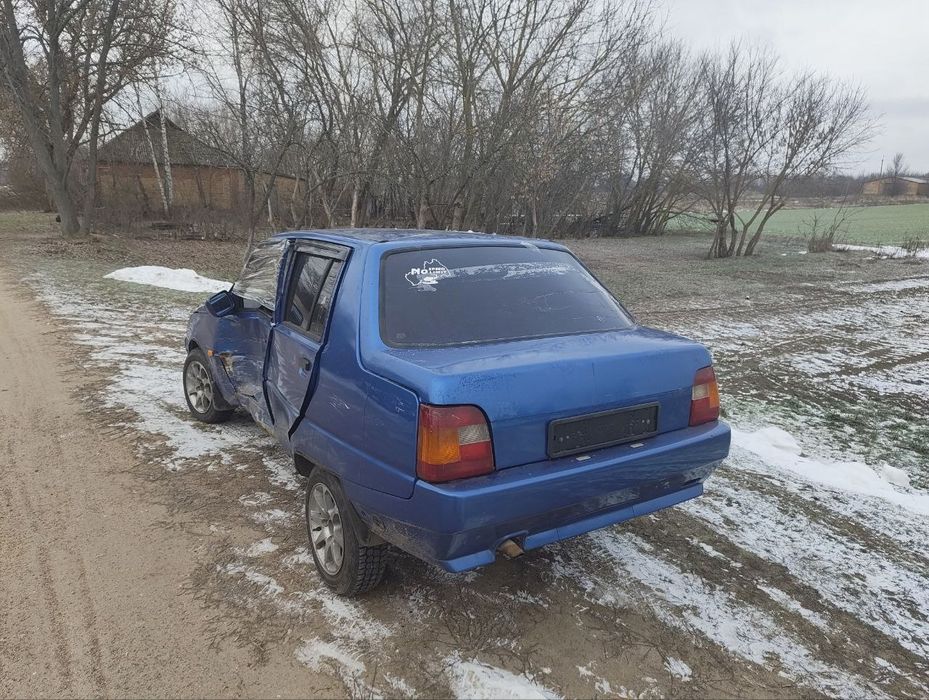 Розборка Заз Славута 2004 рік