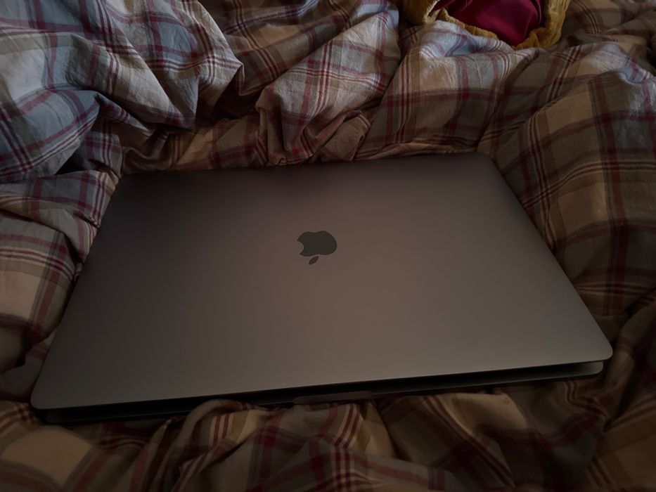 Macbook pro 16 A2041, troco por Imac M1