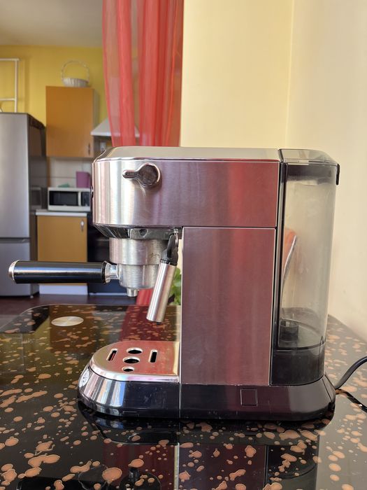 Кавоварка Delonghi
