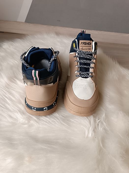 Черевики, ботинки