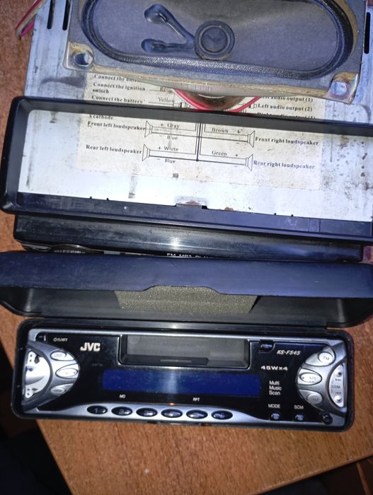 В машину техника